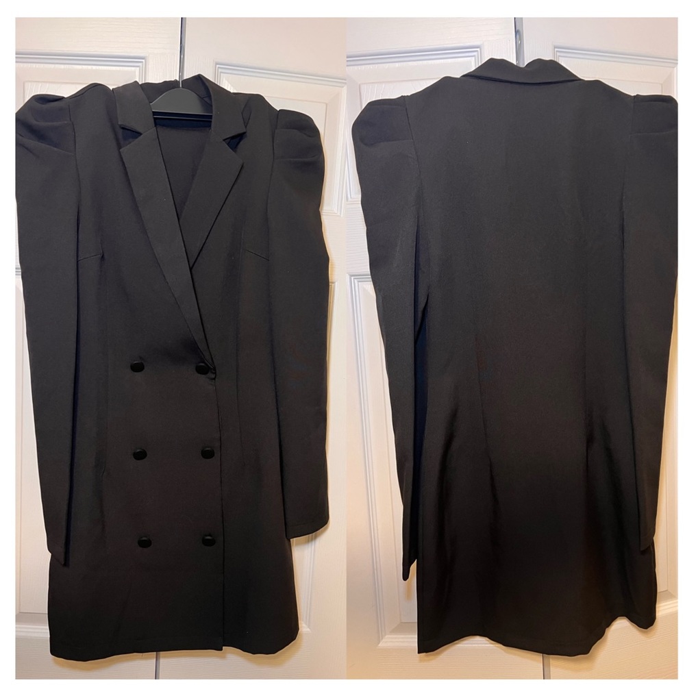 PrettyLittleThing— Black Puff Sleeve Button Up Blazer Dress size 4